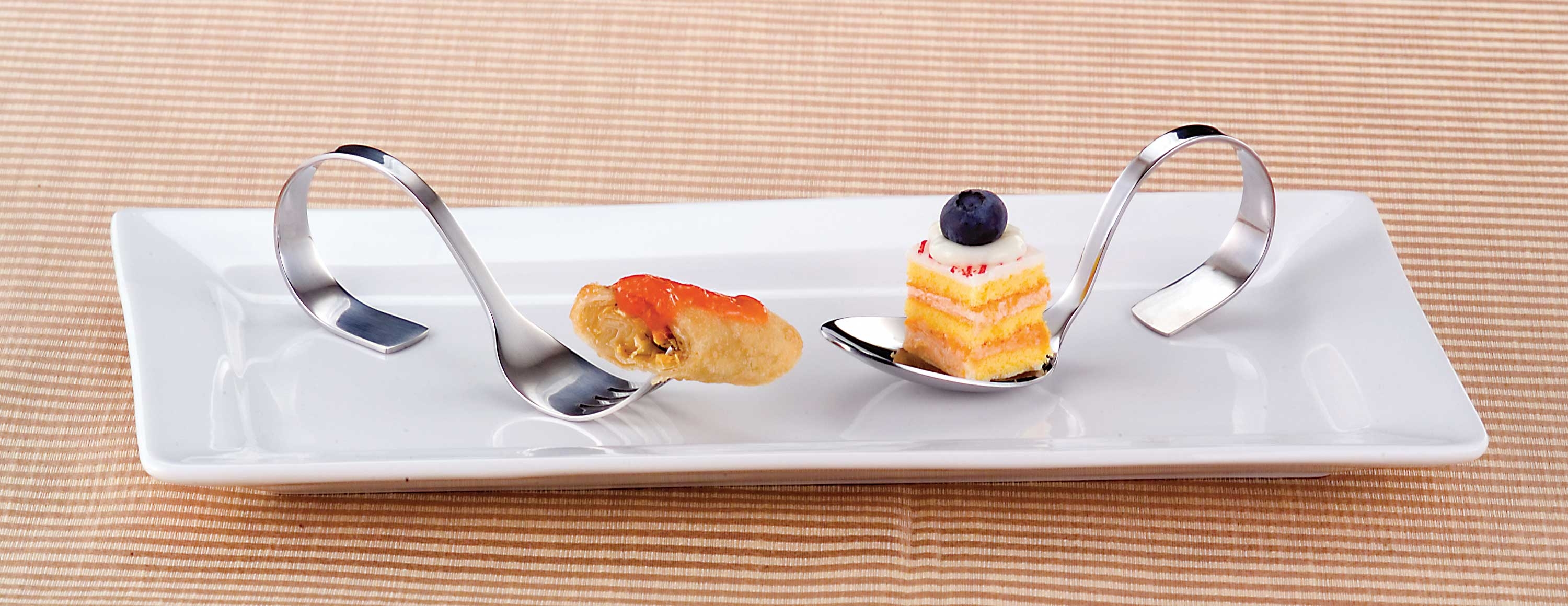 World Tableware Windsor 18/8 Stainless Steel Appetizer Spoon, 4 5/8 inch -- 12 per case.